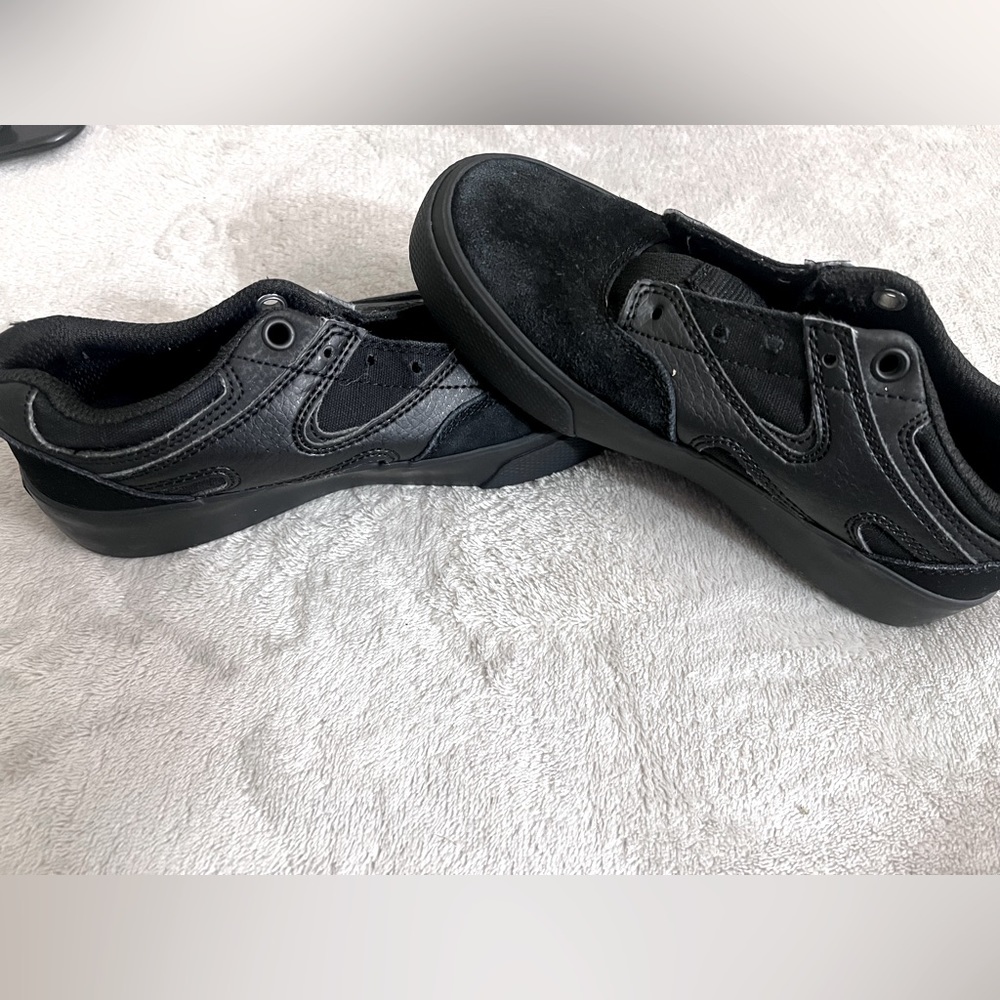 Dc boys shoes